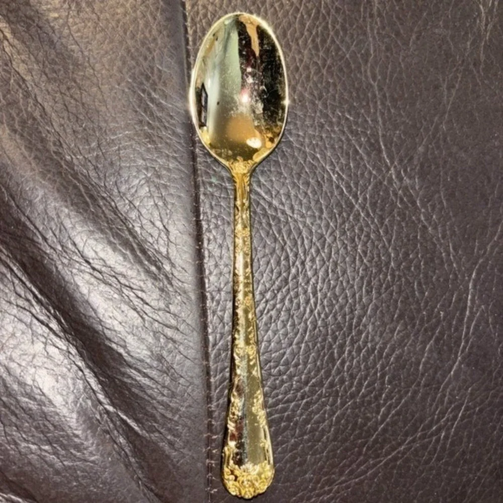 WM Rogers & Son‎ Victorian Rose Gold Electroplate Teaspoons Set 5 Floral Ornate